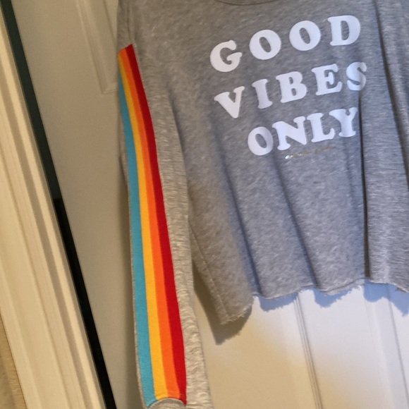 Good vibes only crop sweater - Picture 2 of 3